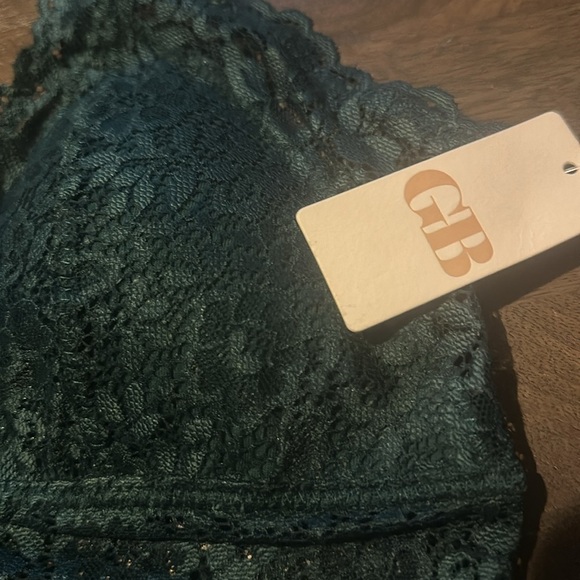 NWT GB
Juniors Triangle Lace Bralette - Picture 8 of 9